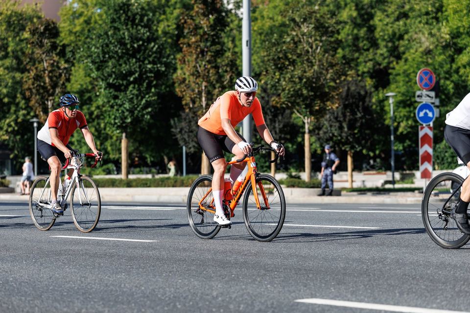 Фото cf668fc5024f41c9ac1d01f30e1bd665 с события Cyclingrace Вечернее Садовое