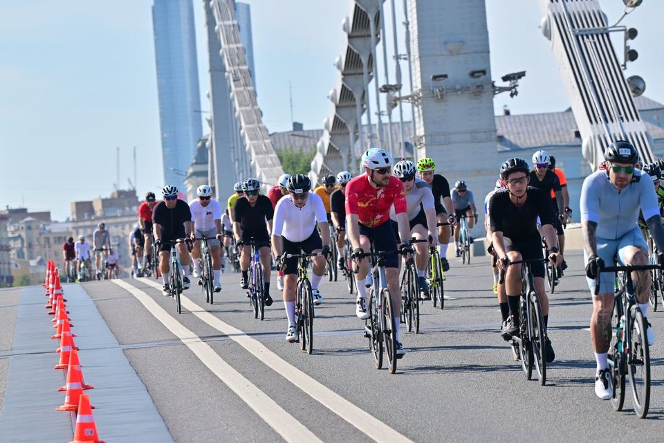 Фото 7dd9ff3c26474d0ab4d28dd70f9f3346 с события Cyclingrace Вечернее Садовое