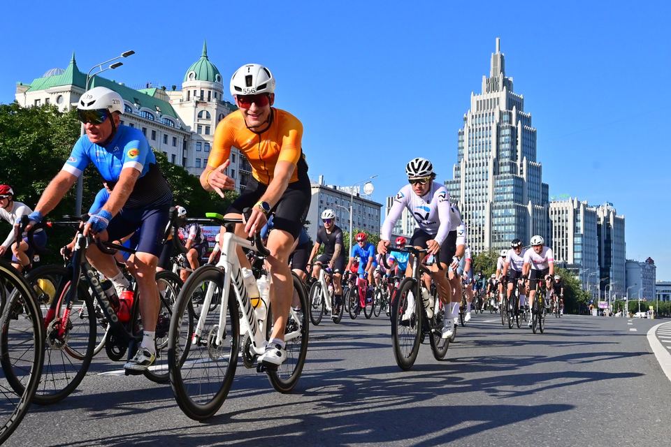Фото 59bb5ddc19c14e0fa35f7e87026ba296 с события Cyclingrace Вечернее Садовое