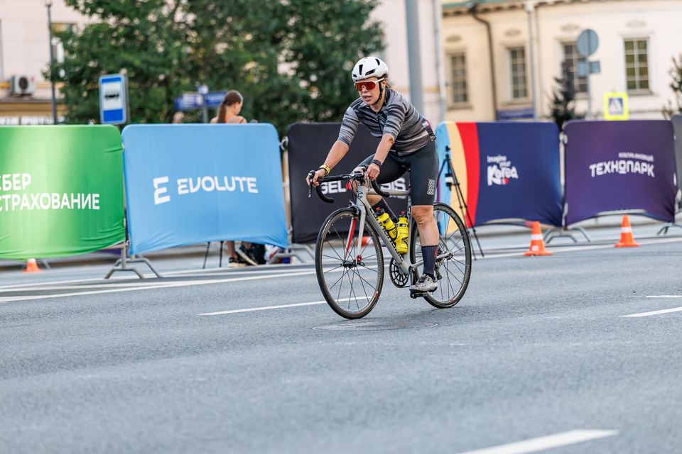 Фото af989348fb6e43d68b79c258fa7fdb2b с события Cyclingrace Вечернее Садовое