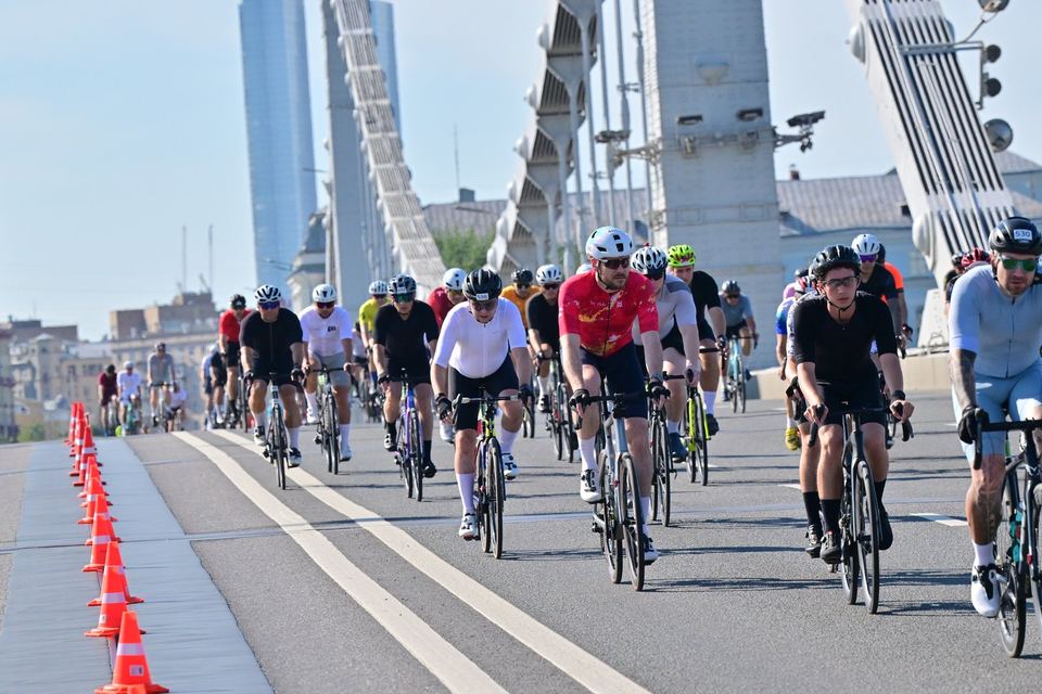 Фото 1d31850680d94cb9a6b5ed4e04f1003a с события Cyclingrace Вечернее Садовое