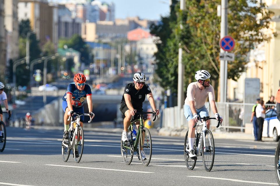 Фото 67d981ec0eb04bb3b34c90ec75f7c9f6 с события Cyclingrace Вечернее Садовое