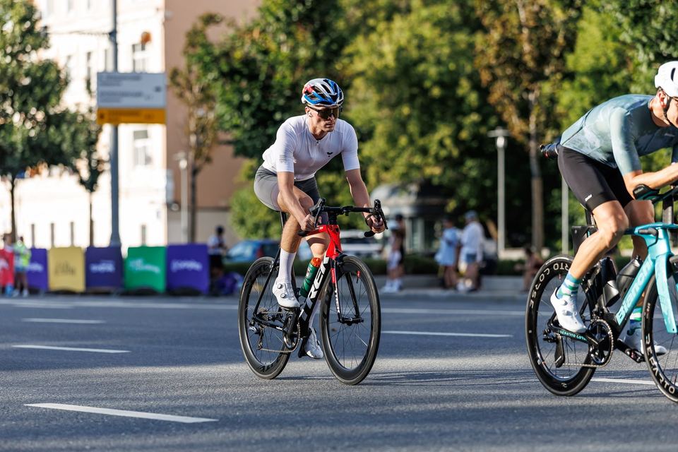 Фото 5b560110778a48f0adf64fc42083db25 с события Cyclingrace Вечернее Садовое