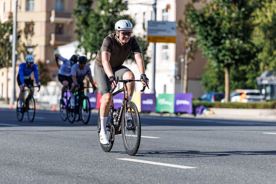 Фото 381c5ccf4b124b89a4581a74d297ea4b с события Cyclingrace Вечернее Садовое
