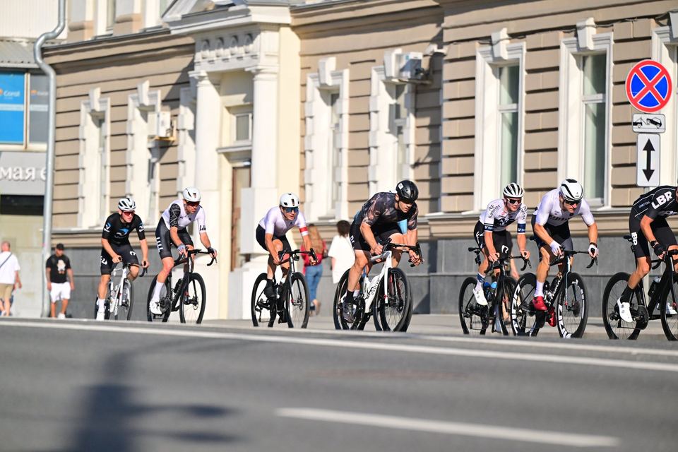 Фото 65ba6c992e2e40cfb820b18ef3aa62cf с события Cyclingrace Вечернее Садовое