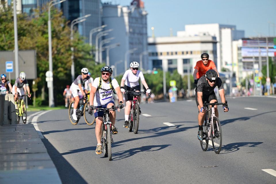 Фото 31a38241a85c4cf6bd79fd6b6fe9cbeb с события Cyclingrace Вечернее Садовое