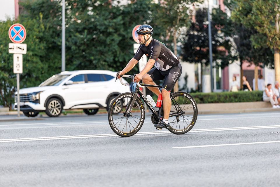 Фото c27fef316cc947639dbdf4099563a32f с события Cyclingrace Вечернее Садовое