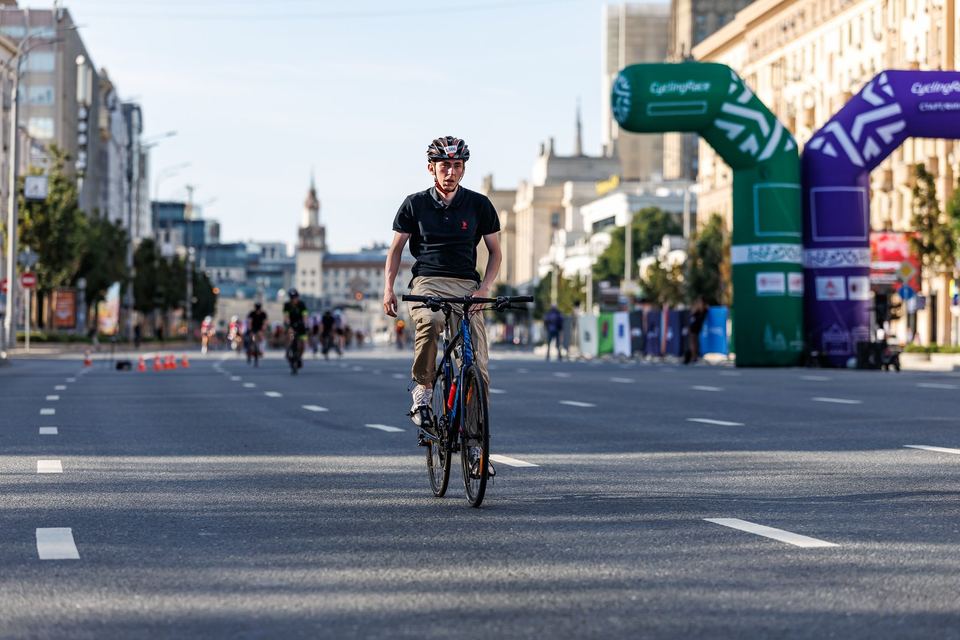 Фото 47c4a643df2141b9b7e09a5f93779744 с события Cyclingrace Вечернее Садовое