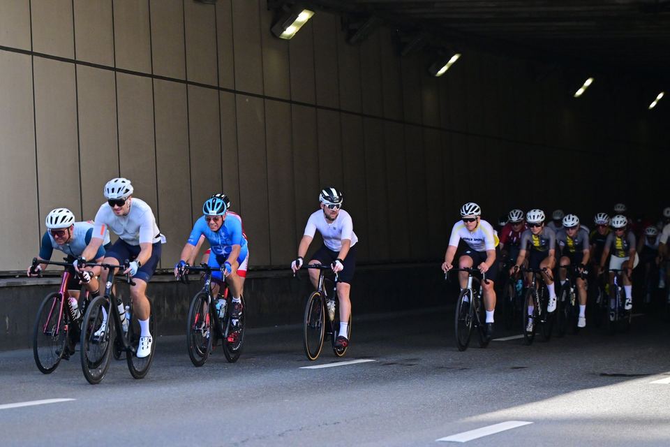 Фото a8c18e0c553f4a688dad4d7a94dea223 с события Cyclingrace Вечернее Садовое
