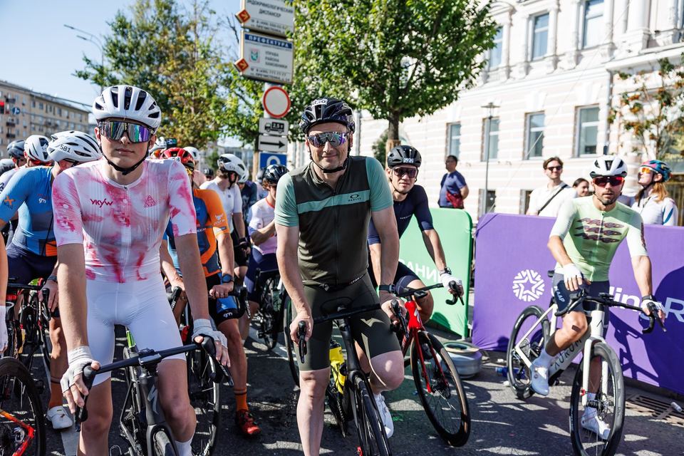 Фото 4eb8e0fee73042599a3a91fe942bc1da с события Cyclingrace Вечернее Садовое