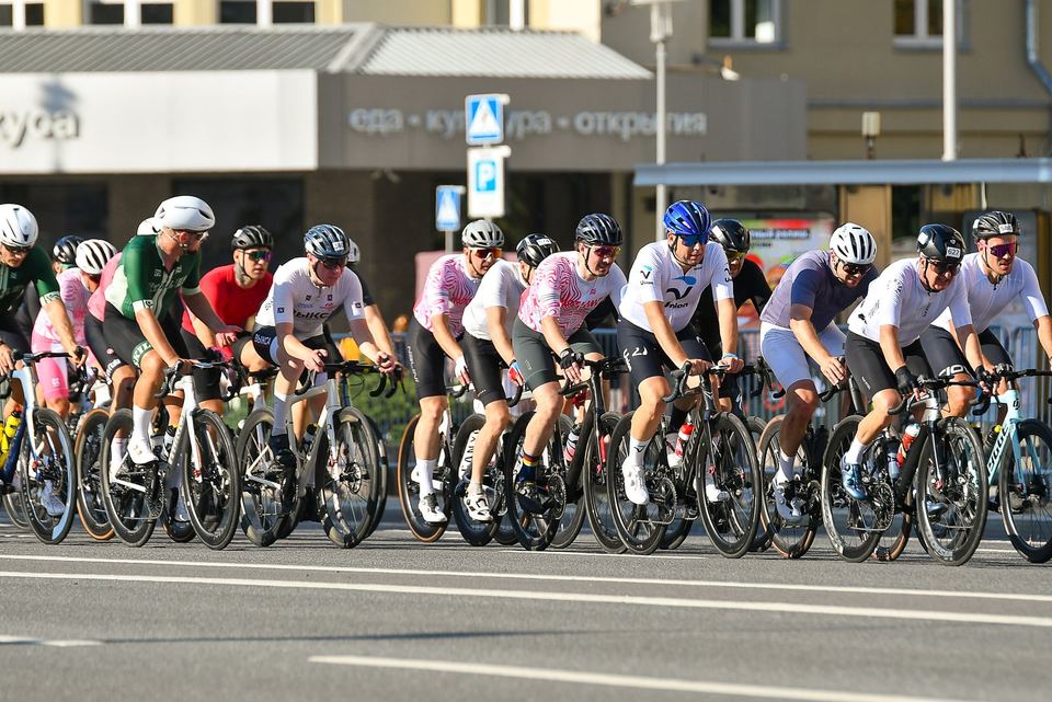 Фото 4ecd8b313f0e4c53887b2c3823450f4a с события Cyclingrace Вечернее Садовое