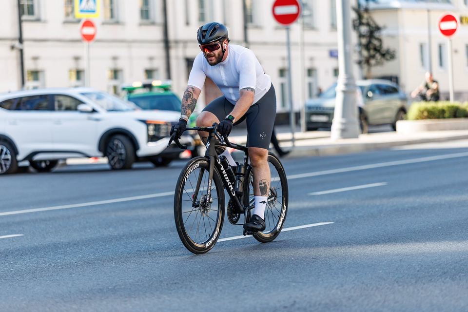 Фото 5cf59ea9338943e1be1f09bc293fcc03 с события Cyclingrace Вечернее Садовое