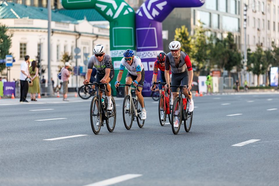 Фото 2ae9b6ef6e694129856d588e3ff71d4b с события Cyclingrace Вечернее Садовое