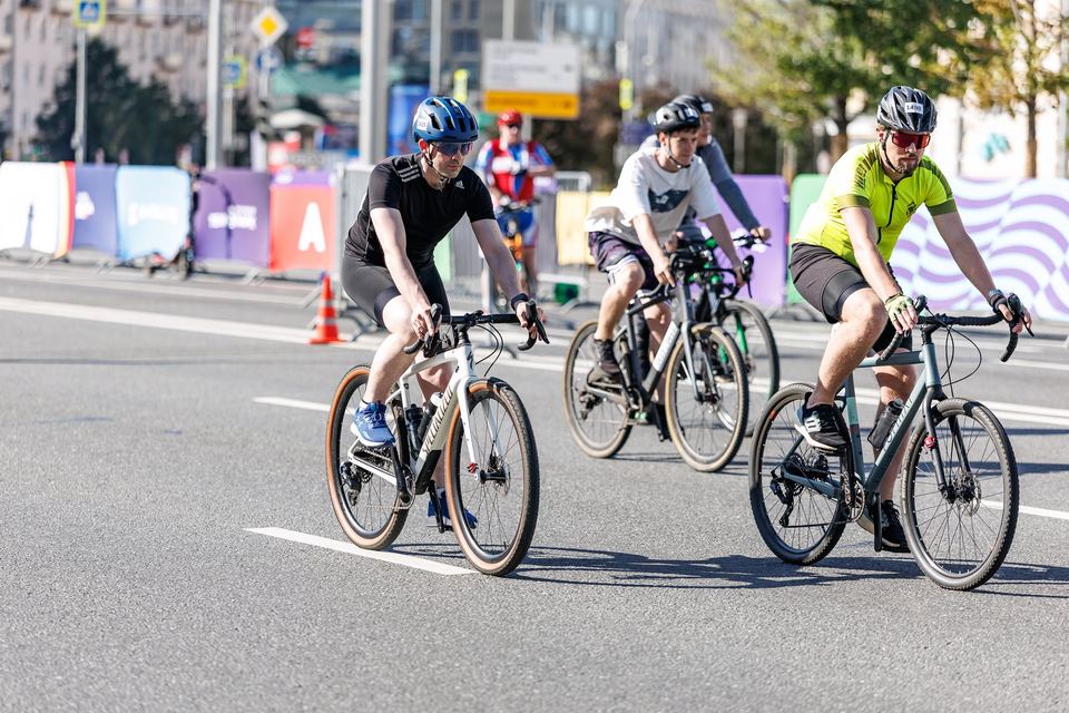 Фото 87fb6f679737448091bc62a6f7f71076 с события Cyclingrace Вечернее Садовое