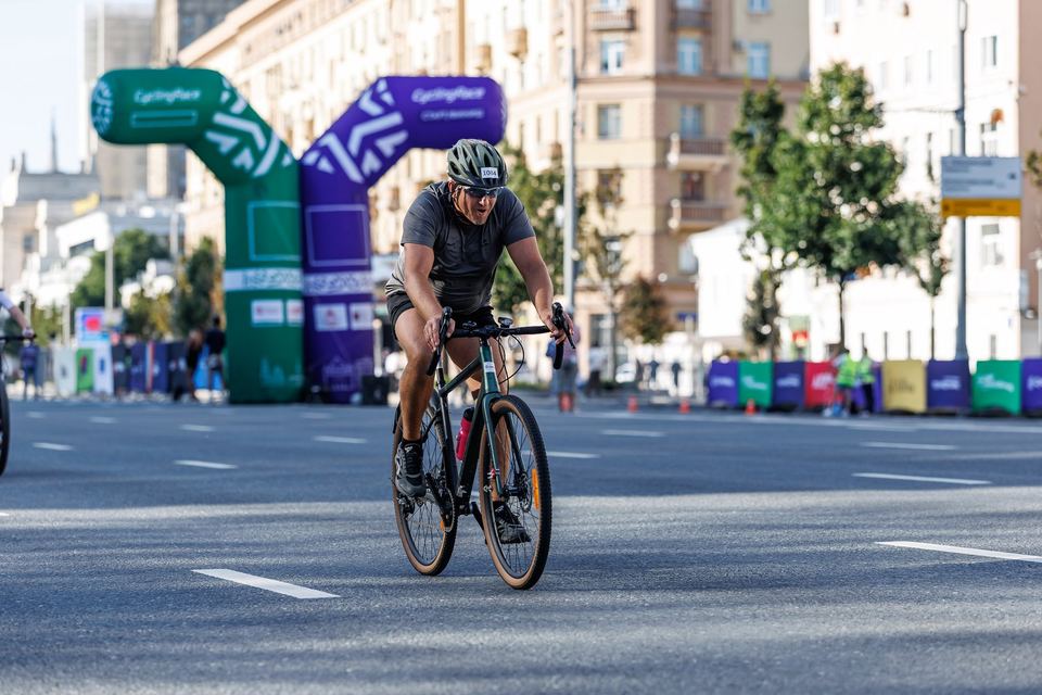 Фото ee6aa5ea546e4df9ab827a6a15679ac4 с события Cyclingrace Вечернее Садовое