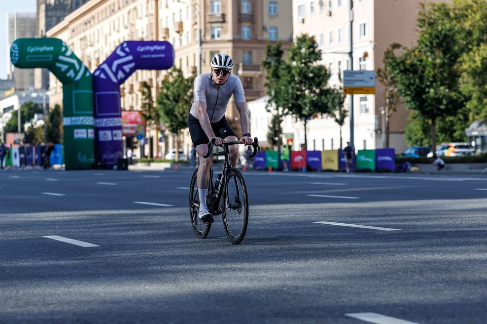 Фото 654d68c73a654ea59505f5ed9b81c99f с события Cyclingrace Вечернее Садовое