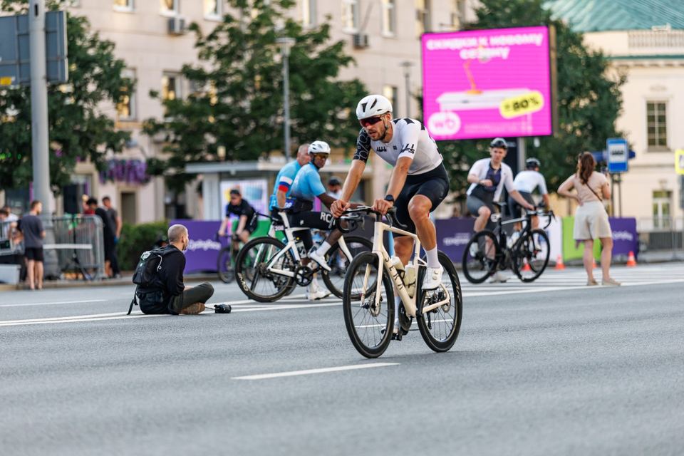 Фото 325612cf923e4c01a408bb260319a918 с события Cyclingrace Вечернее Садовое