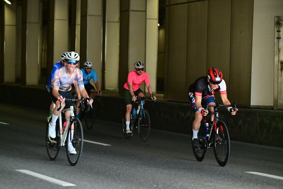 Фото b8557b9cba7a4041bcaf5abbd7601d82 с события Cyclingrace Вечернее Садовое