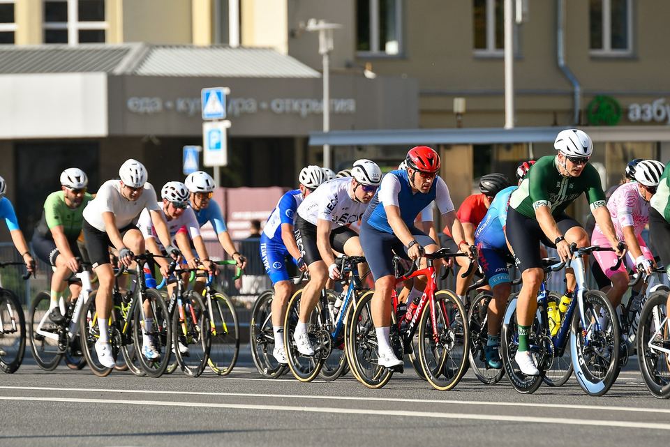 Фото ff20465f529846dbbb86a454de6ef0f9 с события Cyclingrace Вечернее Садовое