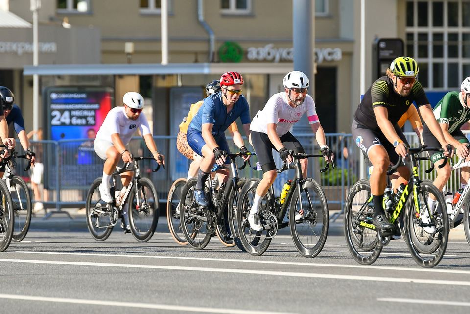 Фото 260ba27519bd4f00a2ecc4f200eec006 с события Cyclingrace Вечернее Садовое