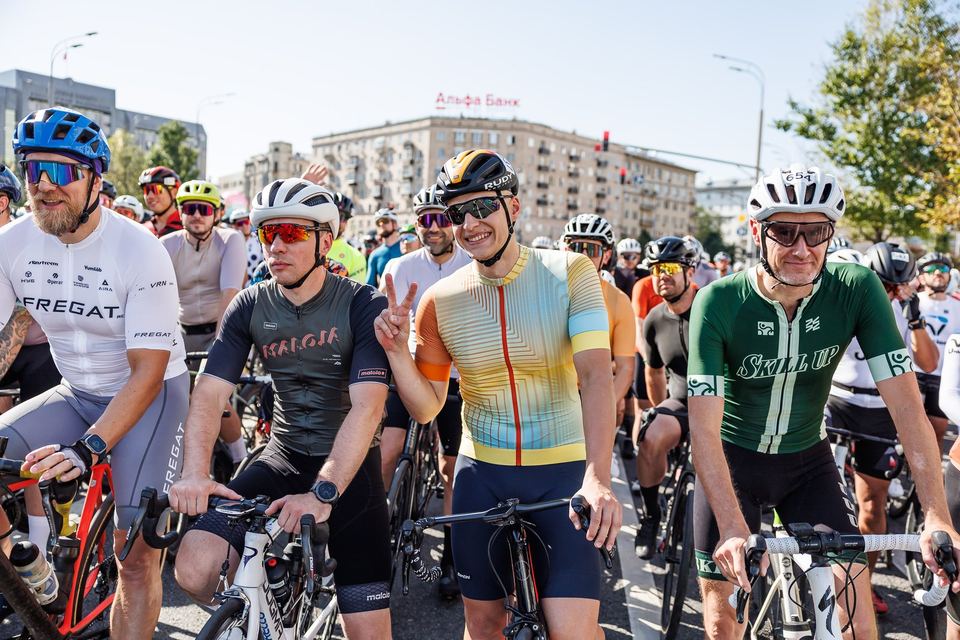 Фото 5b0c2b7205244b72850a21a51d071629 с события Cyclingrace Вечернее Садовое