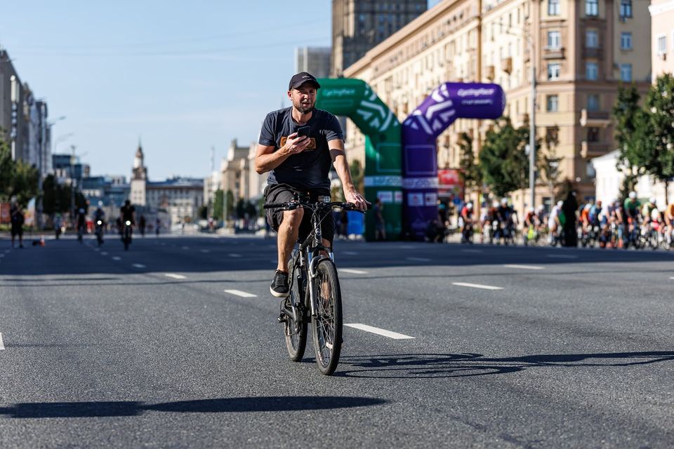 Фото 41ffc1e929f04911b5349bd2fbad54d3 с события Cyclingrace Вечернее Садовое
