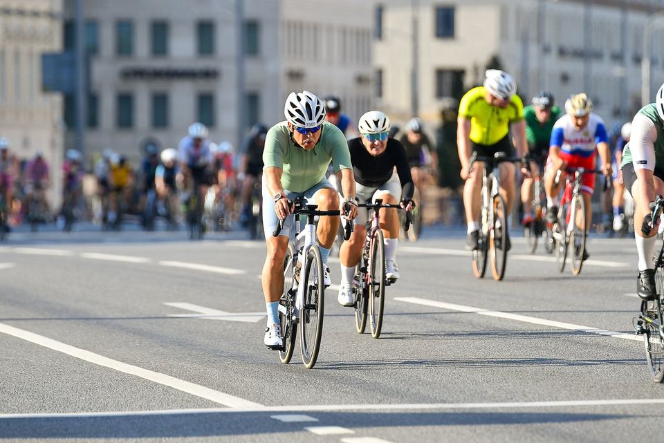 Фото 5513f6ccaf29403baed2f054eeee0c6a с события Cyclingrace Вечернее Садовое