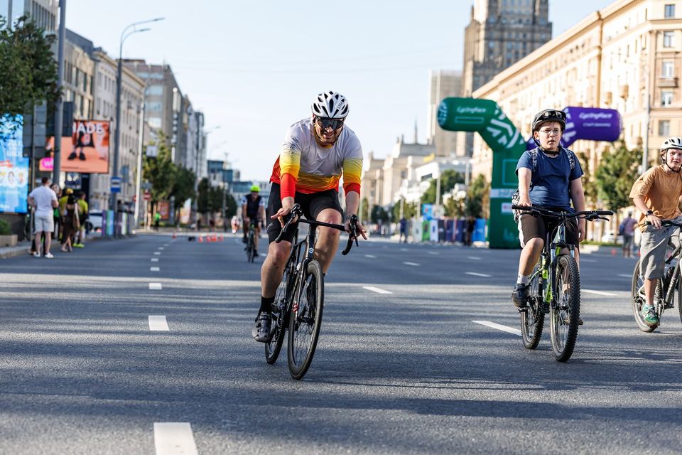 Фото 3eb60b4be5fe4d81af23b0db0b753eab с события Cyclingrace Вечернее Садовое