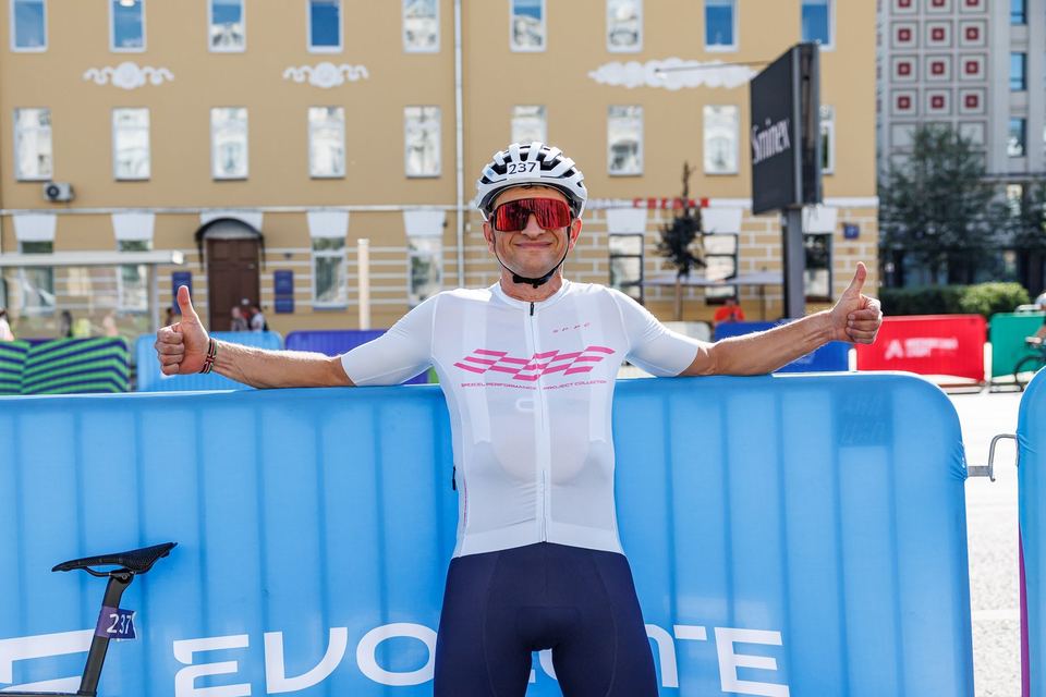 Фото ca21f7bce1f740428e3cdadd81100c0a с события Cyclingrace Вечернее Садовое