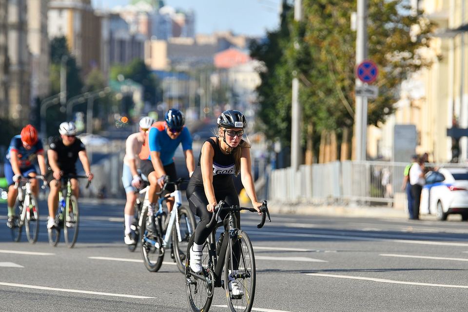 Фото 33fd3e4e6d744403adcd0134da57e091 с события Cyclingrace Вечернее Садовое