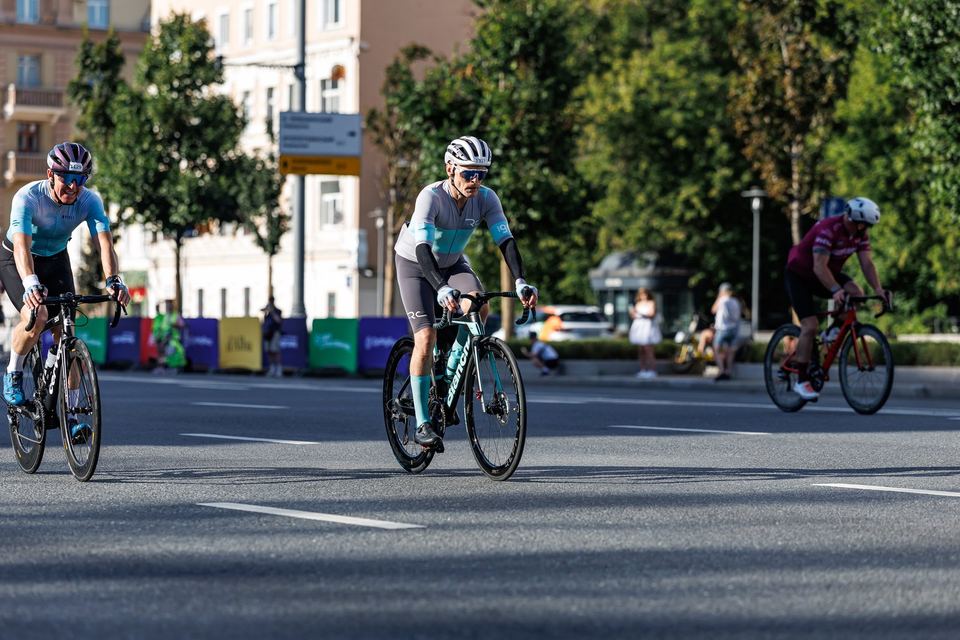 Фото 08f3aa1ae4f64c27a92276babdce63f1 с события Cyclingrace Вечернее Садовое