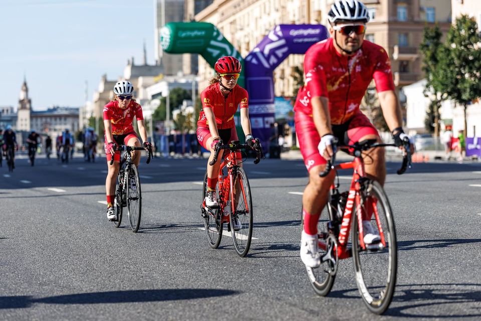 Фото 12eae9ecbd3043bba25bcf6804bd768e с события Cyclingrace Вечернее Садовое