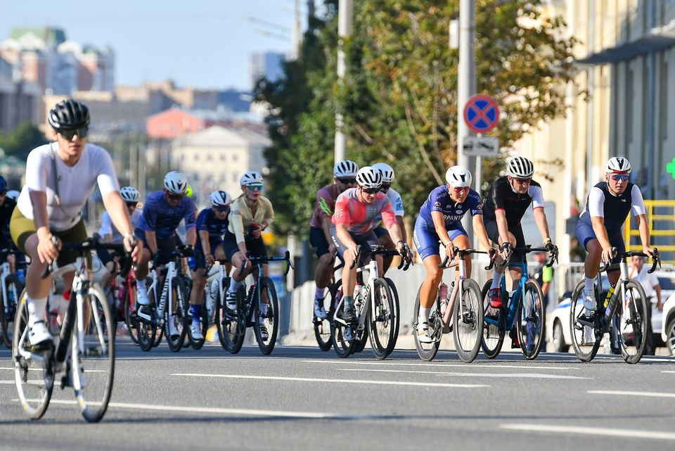 Фото b328eec6196a4aec90d124dede4fe2a9 с события Cyclingrace Вечернее Садовое