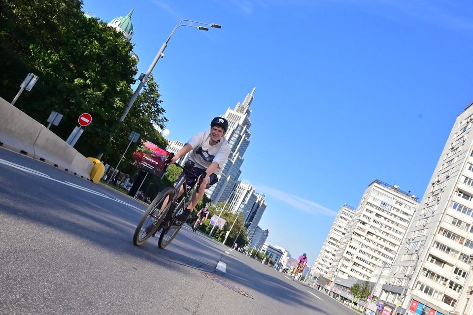 Фото 79b6b9eac53c4d9999680409ddfee500 с события Cyclingrace Вечернее Садовое