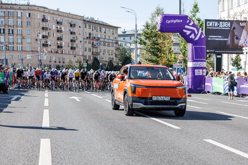 Фото e1858571a4514bd0927a20aad6c2efa4 с события Cyclingrace Вечернее Садовое