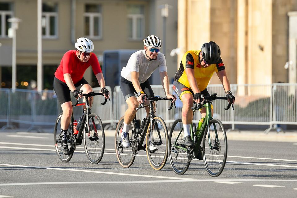 Фото 467610f9cb144d99bb77e950136a60a3 с события Cyclingrace Вечернее Садовое