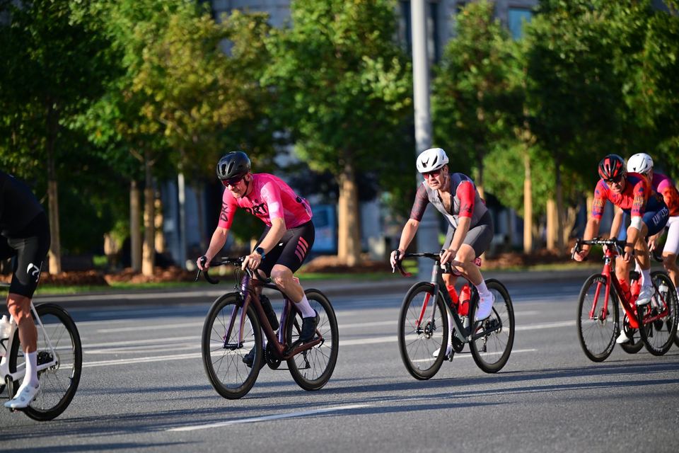 Фото 226132dfd90b44fb9f5a591323f3323d с события Cyclingrace Вечернее Садовое