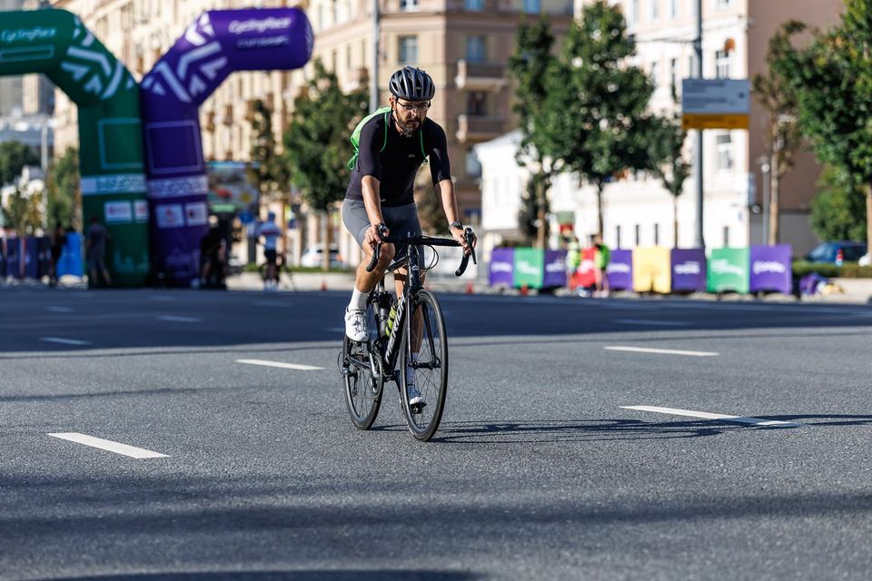 Фото a3ca434c367e47c2ab493471548c2a99 с события Cyclingrace Вечернее Садовое