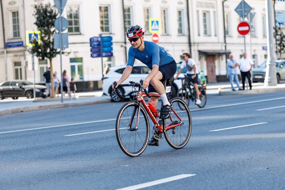 Фото 8806d18bc0294277bf15f186567ba643 с события Cyclingrace Вечернее Садовое