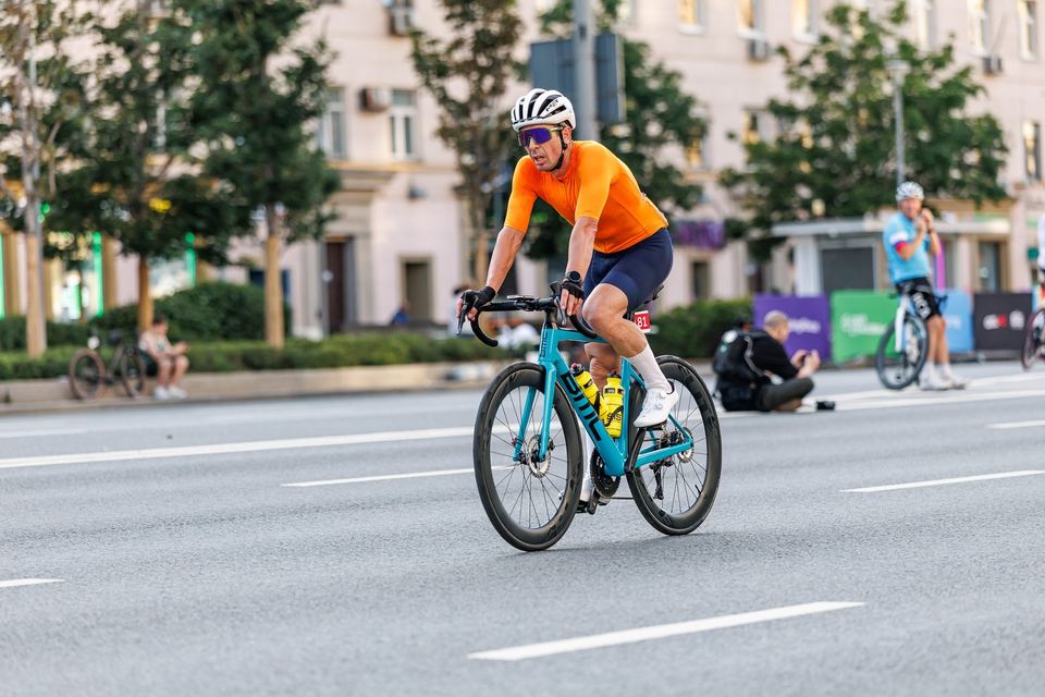 Фото 3ec0ef2f0fe143368d0f6bb73864e533 с события Cyclingrace Вечернее Садовое