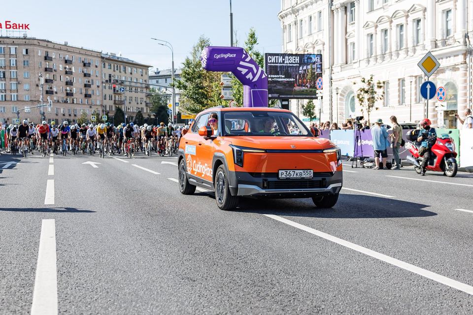 Фото ac23274f9ef146349fb89bb5f8cf097b с события Cyclingrace Вечернее Садовое
