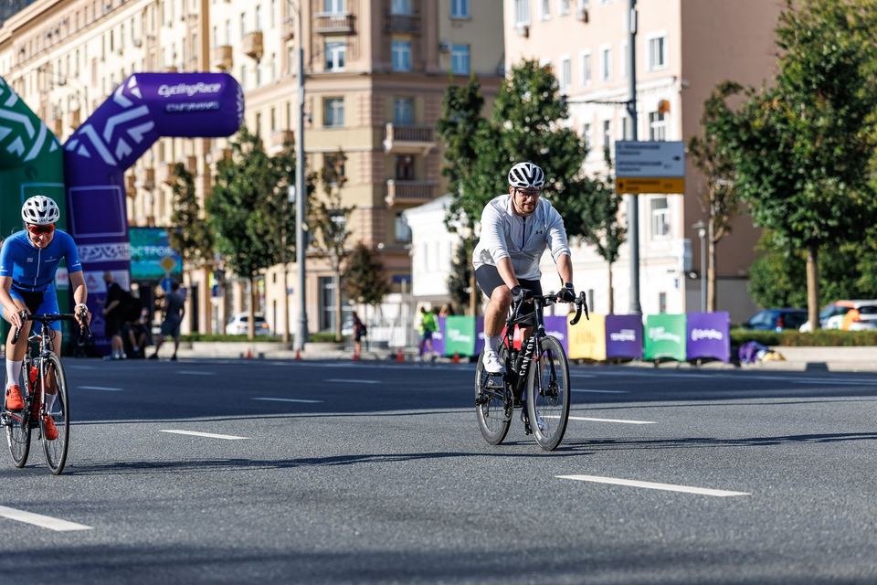 Фото 56fd18bbe4124c1aa03d82dfe07d3d10 с события Cyclingrace Вечернее Садовое