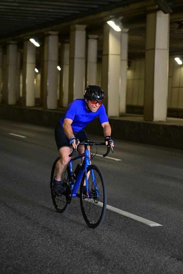 Фото 25ac583f6bbe438086e05583c5c7a73e с события Cyclingrace Вечернее Садовое