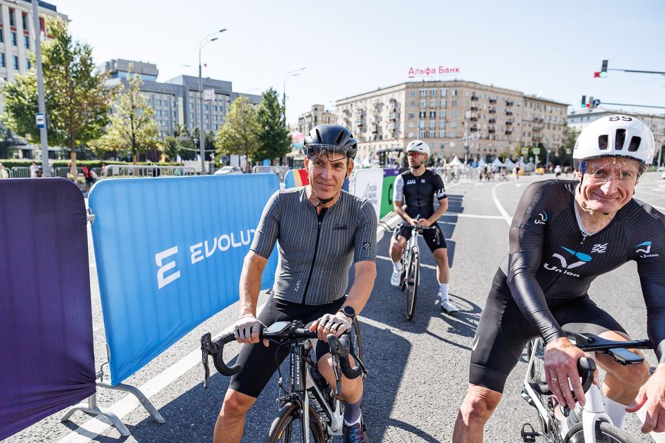 Фото d9b56ed8604244ba960139d103cc451e с события Cyclingrace Вечернее Садовое