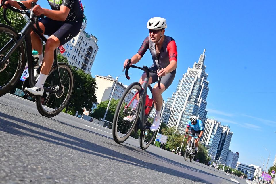 Фото 9b136bf11f184f9cb6ec45a14a39ecb2 с события Cyclingrace Вечернее Садовое