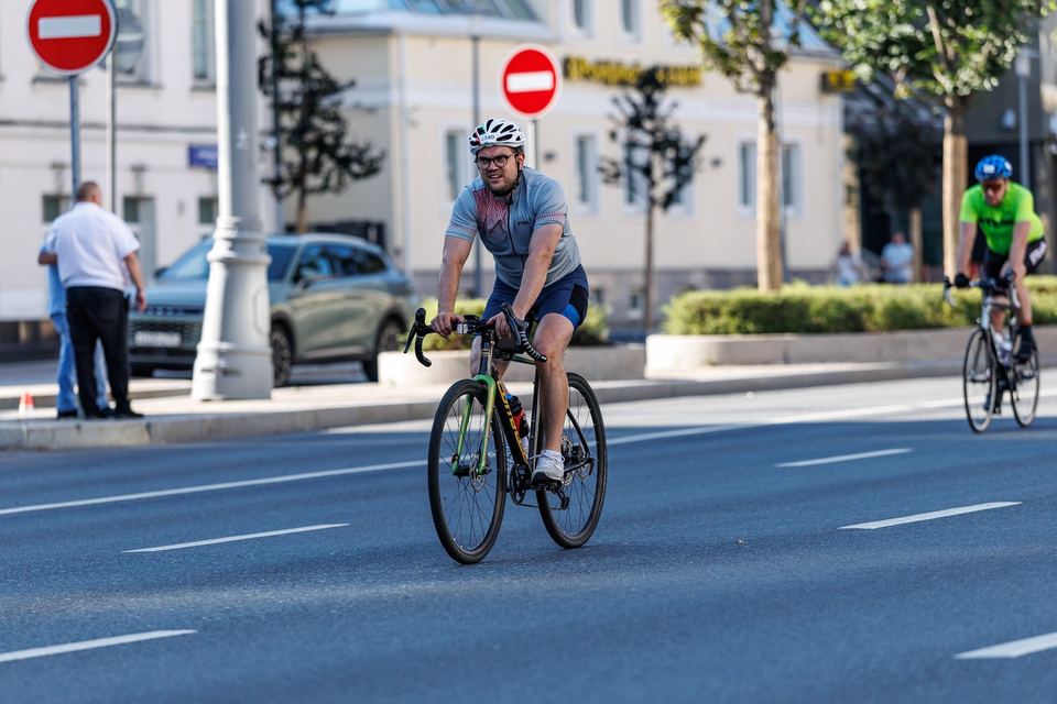 Фото 1645e6ec27304d0f9f3cd1d564cebee2 с события Cyclingrace Вечернее Садовое