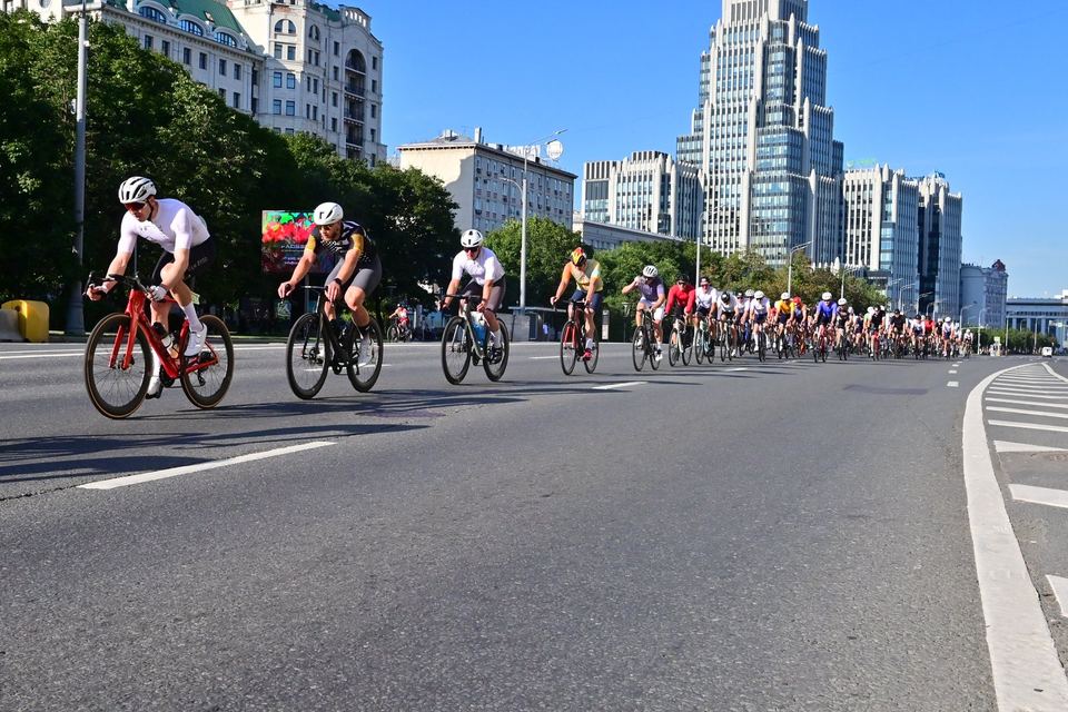 Фото 9f2dc40bc92942a9b353379d988df533 с события Cyclingrace Вечернее Садовое