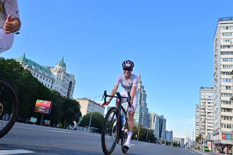 Фото 81cb1dfe54cc45708973be892ecbe30b с события Cyclingrace Вечернее Садовое