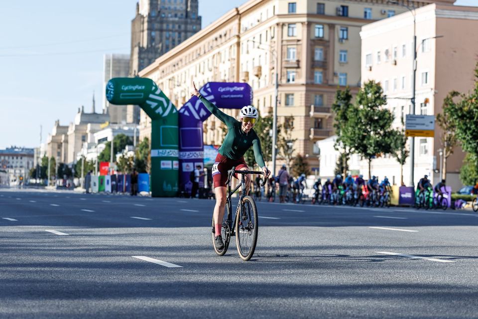 Фото 0e8020e607c44046b9fdc68bdafc6d81 с события Cyclingrace Вечернее Садовое