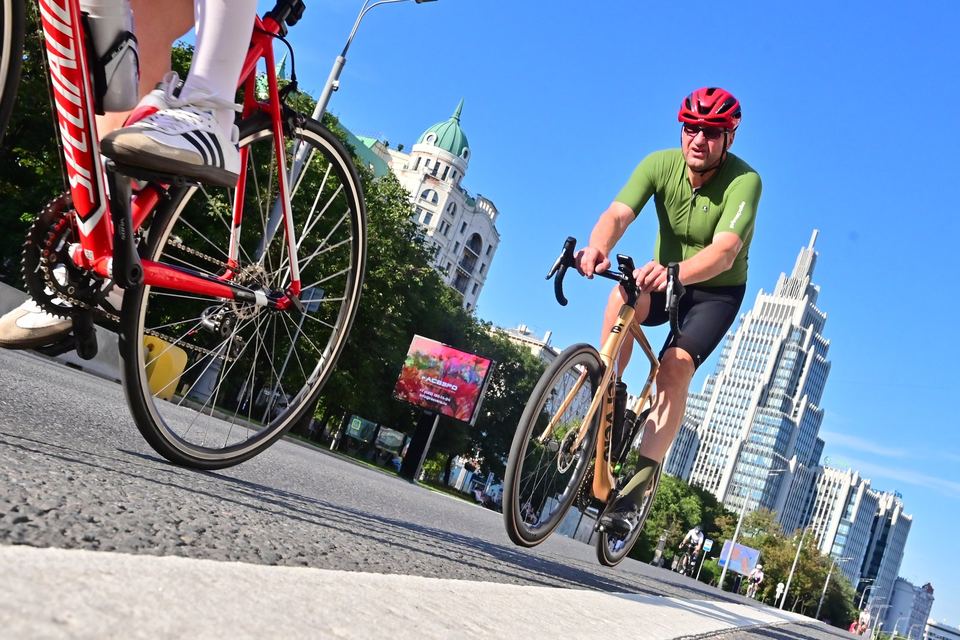Фото 0f5a011fabf84fb8b30f3b7b6acfb786 с события Cyclingrace Вечернее Садовое